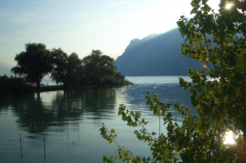 Hotel Villa Verde Torbole Sul Garda Exterior foto